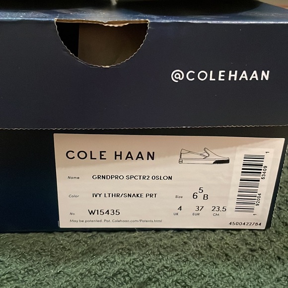 Cole Hann Slip Ons NEW - Picture 5 of 5